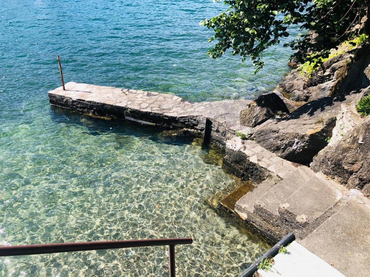 Lilli - Casa Sul Lago Dervio Extérieur photo